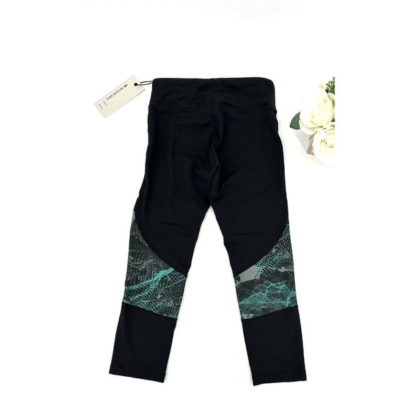 Second Skin Performance Capri Tights Leggings Small 4-6 Black Activewear Pants - Picture 4 of 9